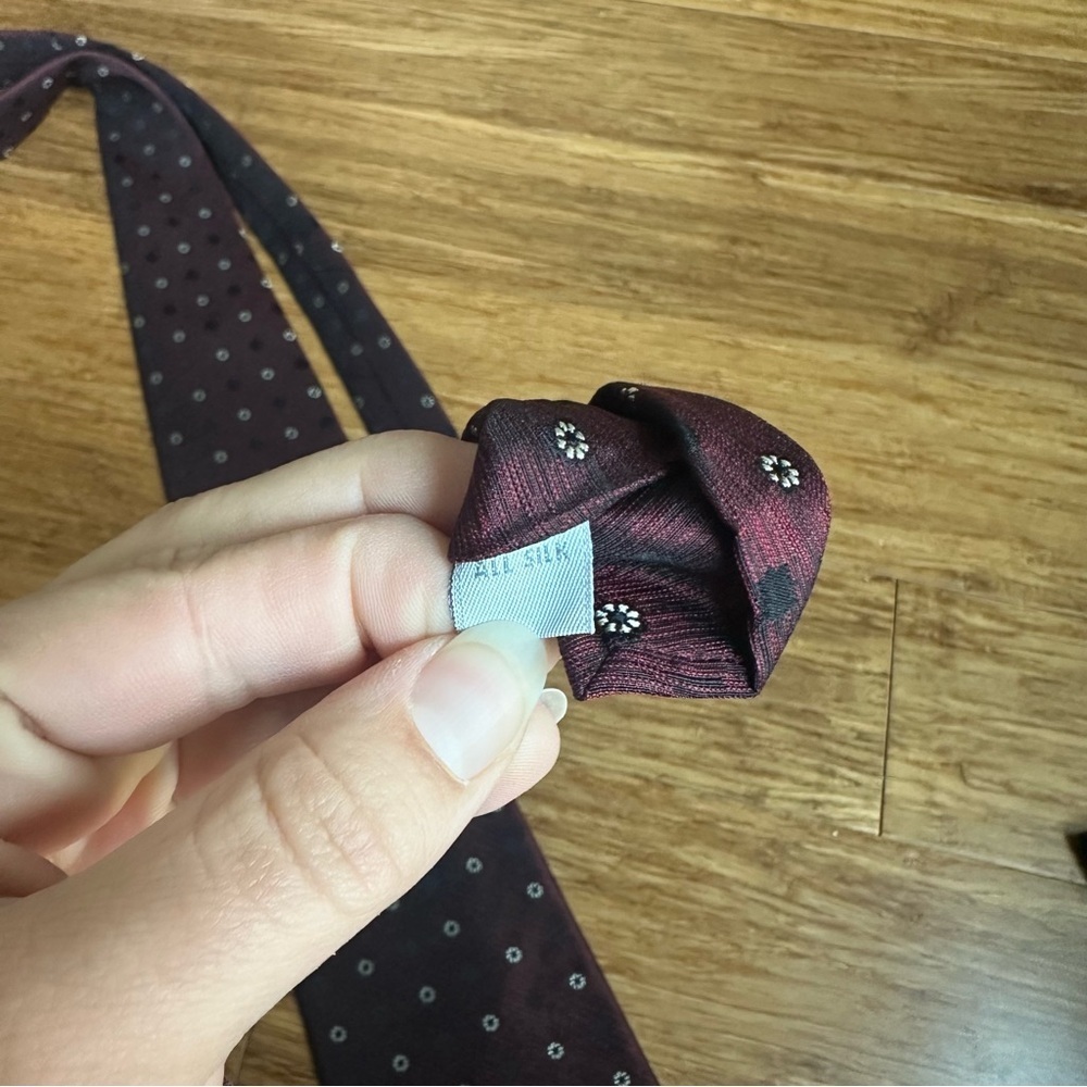BURMA BIBAS 100% Silk Burgundy‎ Tie - Picture 4 of 4